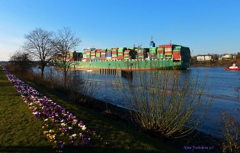 Die Küstenlinie / https://www.youtube.com/watch?v=9bd8flIZTkY

 https://www.youtube.com/watch?v=zK_OjHB7ios

 https://www.youtube.com/watch?v=jDgbeFmcUiA

https://www.youtube.com/watch?v=MqayIdm5-zg

https://www.youtube.com/watch?v=TnFSpujP4SE

https://www.youtube.com/watch?v=7dJSn6IDa7U

https://www.youtube.com/watch?v=DA7DProSV6o