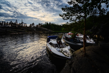 Ladoga Skerries / ***