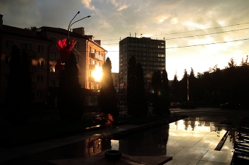 Light / ***