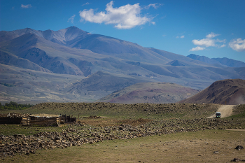 Weiten des Altai. / ***