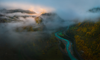 Das Erwachen der Berge / ***