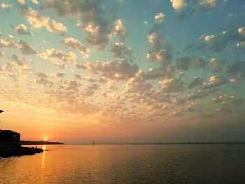 Goldene Wolken / ***