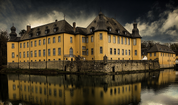 Duke Castle / ***