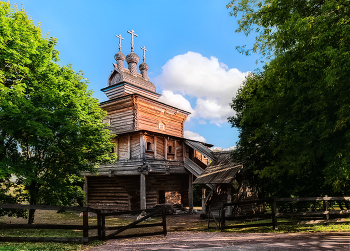 Church of St. George / ***