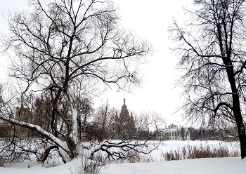 Peter and Paul Cathedral / ***