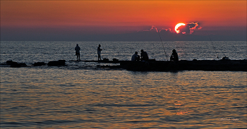 Fishermen. / ***