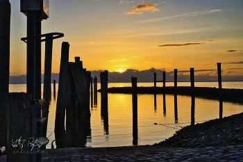 Die Nacht kommt / Abendstimmung am Pier