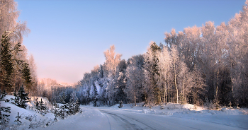 Sunrise over the river / ***