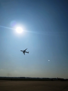Aircraft / ***