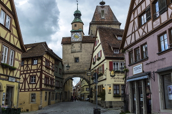 Old city. / ***