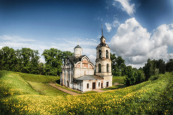 Kirche / ***