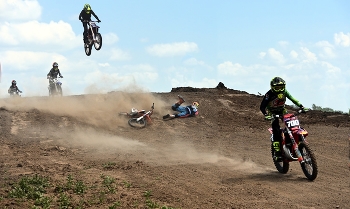 Motocross / ***