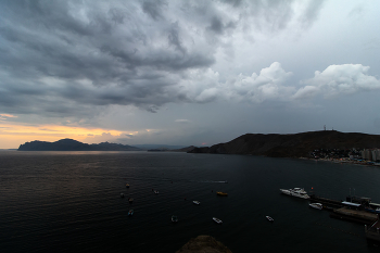 It was getting dark ... / ***