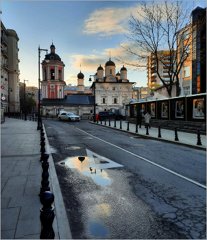 Moscow in the evening / ***