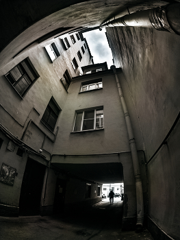 Courtyard / ***