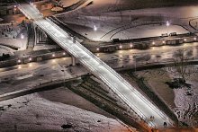 Space bridge / ***