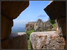 Nimrod Castle / ***