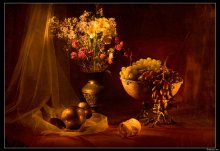Still Life with Grapes / ***