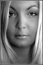 In the eyes ... / ***