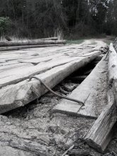 road over the river / ***