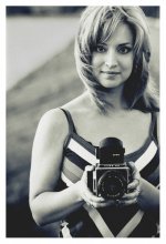 "The photo on the memory" / _______