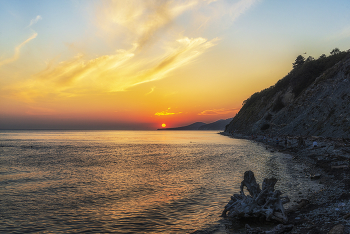 Sunset / ***