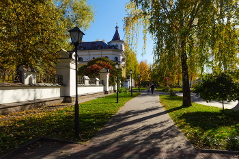 Golden October / ***