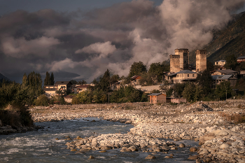 Autumn Morning In Mestia / ***
