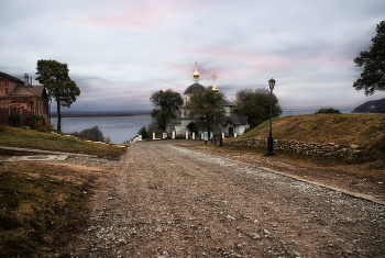 On the island / ...