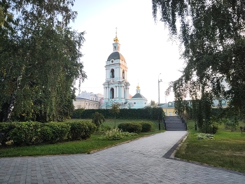 Temple / ***