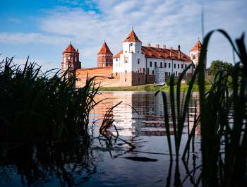 Schloss Mir / ***