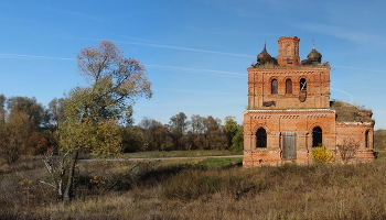 Old Church / ***