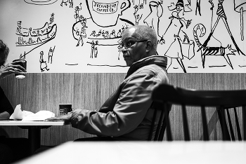 Second cup coffee co / ***