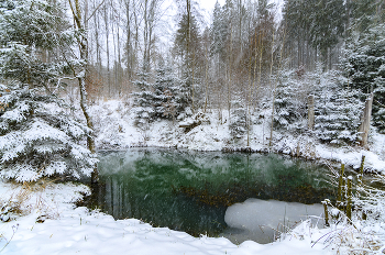 Snowfall. / ***