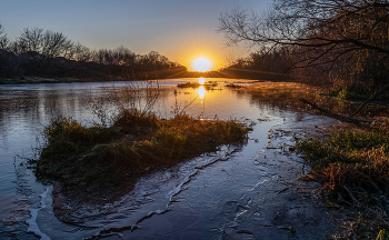 Die ersten Strahlen / ***