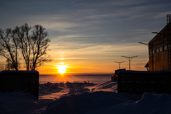 The morning of a new day / ***