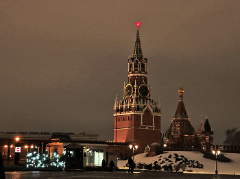 Night Moscow / ***