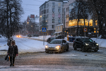 Snowfall ... / ***