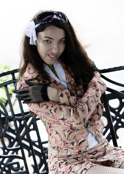 Julia / ***
