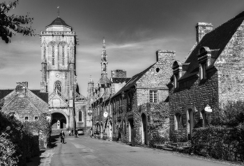 &nbsp; / Locronan
[img]https://i.postimg.cc/HLqq6jxS/LL4-A7884m1400-H.jpg[/img]