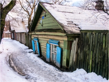 an old house / ***