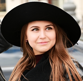 Die Dame mit dem Hut / ***