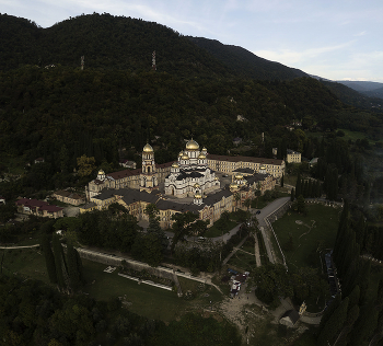 Athos monastery / ***