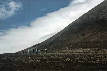 *** People and mountains / ***
