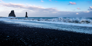 Reynisfjara Black Beach / ***