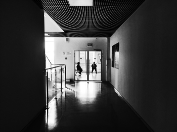Quietly / ***