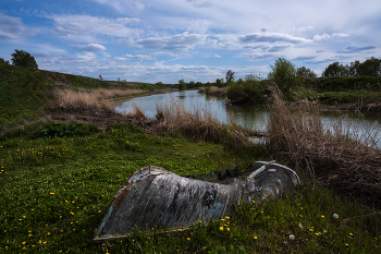 boat ... / ***
