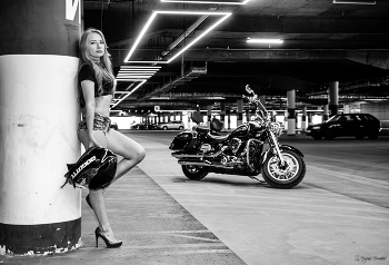 Biker / ***