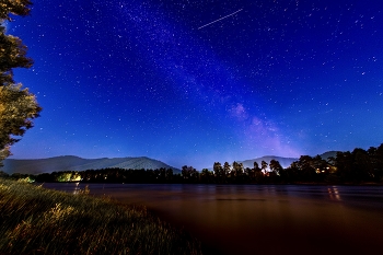 Milky Way / ***