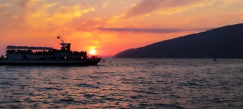 Sunset / ***